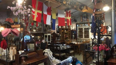 Village Antiques Bungendore - NT Tourism 0