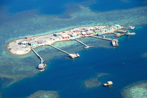 Abrolhos Islands Fixed-Wing Scenic Flight - Accommodation NT 5
