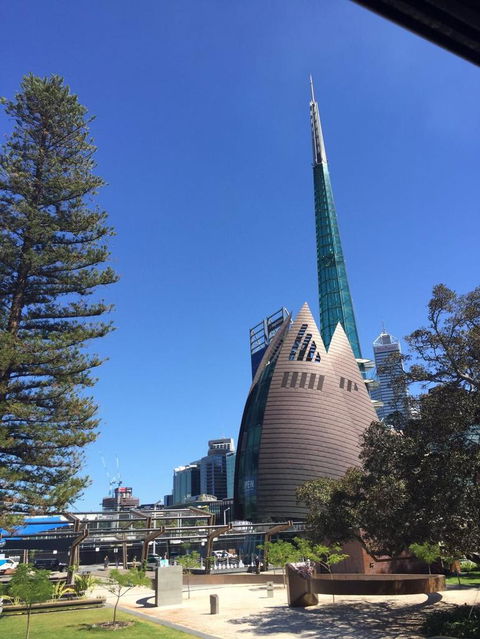 Perth Hop-On Hop-Off Bus Tour - Accommodation NT 3