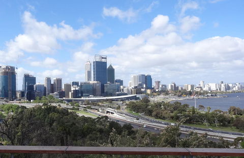 Perth Hop-On Hop-Off Bus Tour - Accommodation NT 7