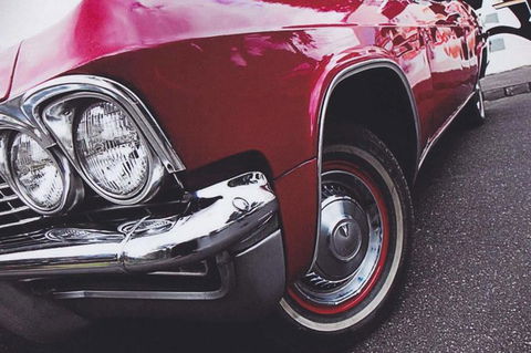 CHEVY CONVERTIBLE Package For 2 People- Wine Lunch Cheese & Chocolate From Melb. - Accommodation NT 12