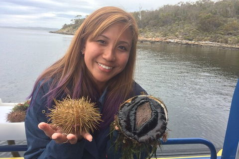 Fresh From The Ocean: Tasmanian Seafood Gourmet Full-Day Cruise Including Lunch - Accommodation NT 18