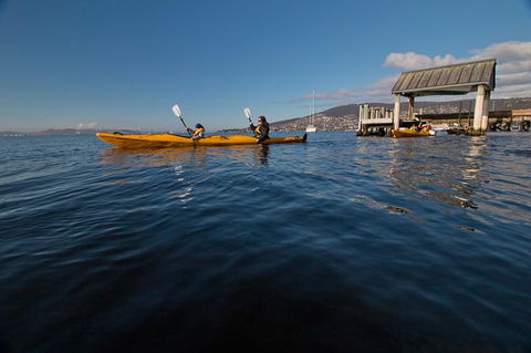 Hobart Kayak Tour - Accommodation NT 4
