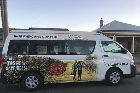 AirPort Transfers & People Mover - Accommodation NT 7