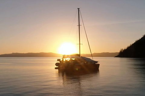 2-Night Whitsunday Islands All-Inclusive Sailing Tour From Airlie Beach - Accommodation NT 9