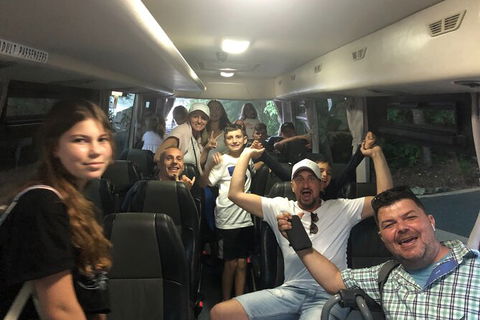 Shuttle From Proserpine Airport To Airlie Beach - Accommodation NT 3