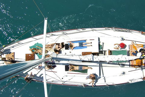 2-Day Whitsundays Sailing Adventure: Waltzing Matilda - Accommodation NT 1
