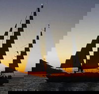 Magnetic Island Sunset Sail - Accommodation NT