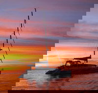 Sunset 3-Hour Cruise from Darwin Includes Dinner and Sparkling Wine - Accommodation NT