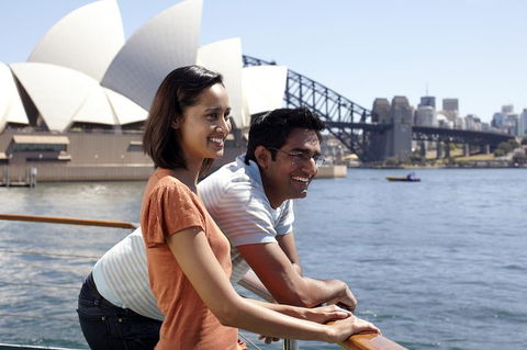 Sydney Harbour Hop On Hop Off Cruise With Taronga Zoo Entry - Accommodation NT 1