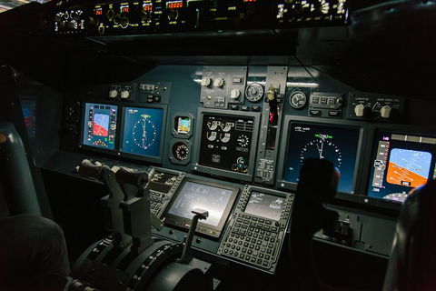 Airliner-737 - 60 MINS - Flight Simulator Experience - Accommodation NT 1