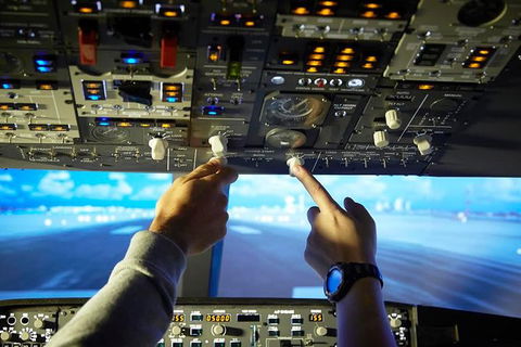 Airliner-737 - 30 Minutes - Flight Simulator Experience - Accommodation NT 0