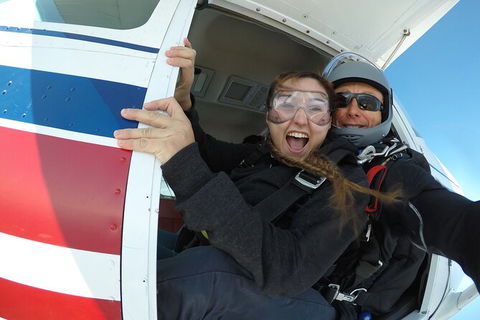 Coffs Harbour Ground Rush Or Max Freefall Tandem Skydive On The Beach - Accommodation NT 4