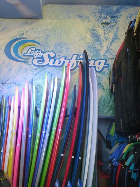Surfing Lessons On Sydney\'s Bondi Beach - Accommodation NT 4
