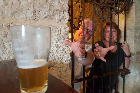 The Rocks Pub Walking Tour - Accommodation NT 17