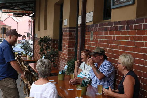 The Rocks Pub Walking Tour - Accommodation NT 15