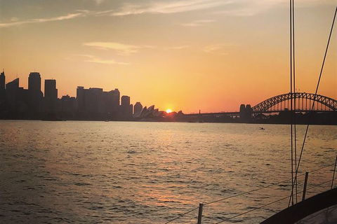 Romantic Sailing On Sydney Harbour - Accommodation NT 1