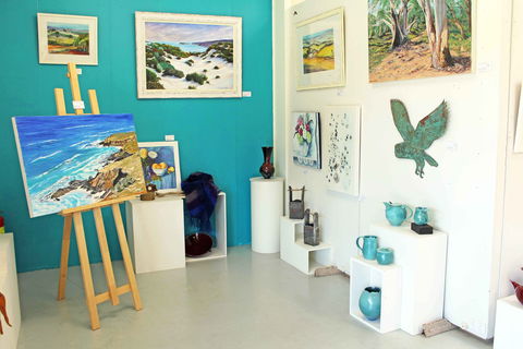 Artworks Gallery - Accommodation NT 0