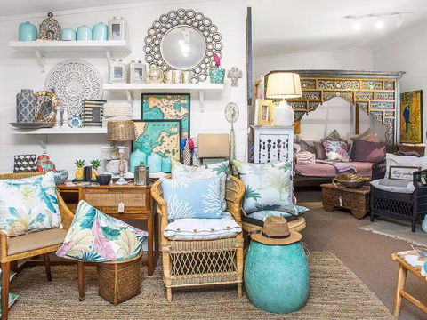 Bombo Clothing Co And The Bombo Gallery - Accommodation NT 1