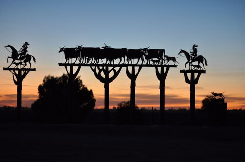 Long Paddock - Cobb Highway Touring Route - Accommodation NT 0