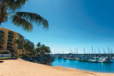 Mackay Harbour Beach - Accommodation NT 1