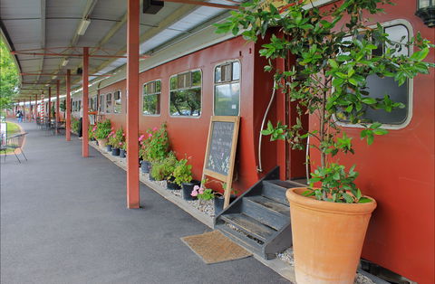 Margate Train - The - Accommodation NT 1