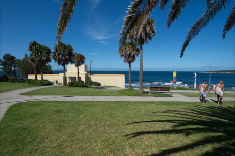 Oak Park Beach Cronulla - Accommodation NT 1