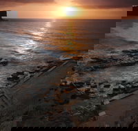 Avalon Beach - Accommodation NT