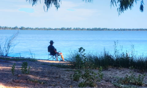 Lake Benanee - Accommodation NT 2