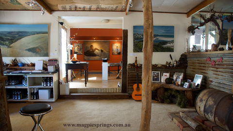 Magpie Springs Gallery - Accommodation NT 0