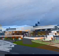 Varias Restaurant and Function Centre at the Queensland College of Wine Tourism - Accommodation NT