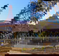 McFeeters Motor Museum and Visitor Information Centre - Accommodation NT