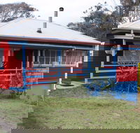 Montague Art and Craft Society  Glasshouse Rocks Road - NT Tourism