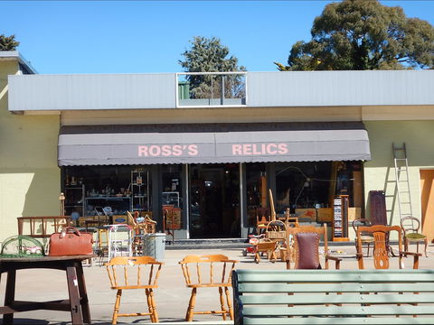 Ross's Relics Yass - Accommodation NT 0
