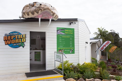 Steve McEwan's Reptile World - Accommodation NT 0