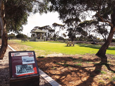 Tailem Bend Historic Rail Trail - Accommodation NT 0