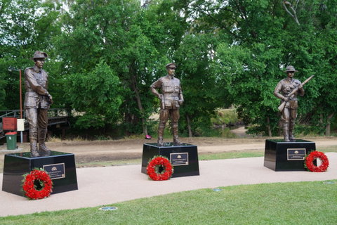VC Memorial Park - Honouring Our Heroes - Accommodation NT 0