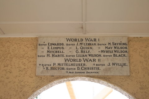 Bundaberg War Nurses Memorial And Park - Accommodation NT 1