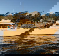 Cruising the  Swan River in at Sunset with Boutique Cruise - Accommodation NT