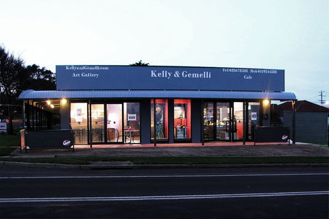 Kelly & Gemelli - Art And Design - Accommodation NT 0