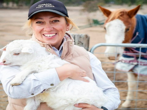 Outback Pony Rides Farm Experience - Accommodation NT 1