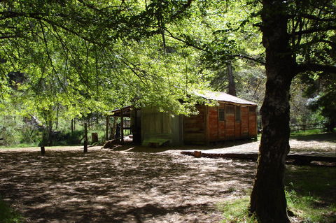 Pickering's Hut And Camping Area - Accommodation NT 0