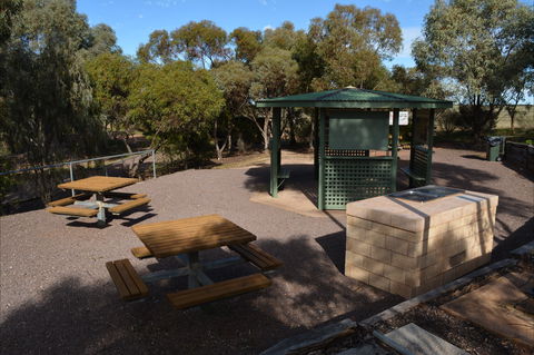 Yeldulknie Weir & Reservoir - Accommodation NT 2