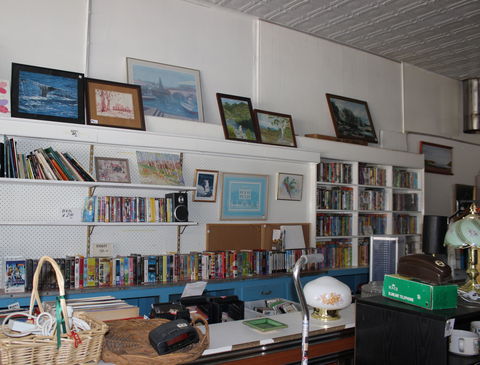 Holbrook Anglican Op-shop - NT Tourism 1