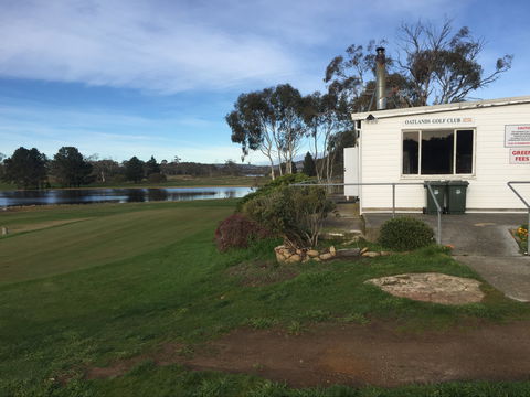 Oatlands Golf Course - NT Tourism 0