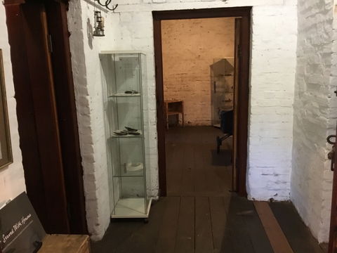 Bridgetown Police Station Museum 1880 - NT Tourism 2