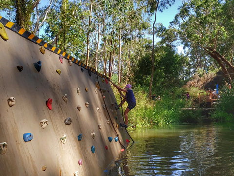 Challenge Hill - Accommodation NT 0