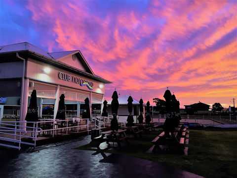 Club Narooma - NT Tourism 0