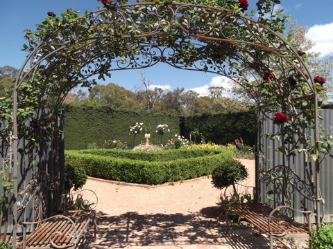 High Country Maze - Accommodation NT 2