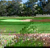 Howlong Golf Resort - Accommodation NT